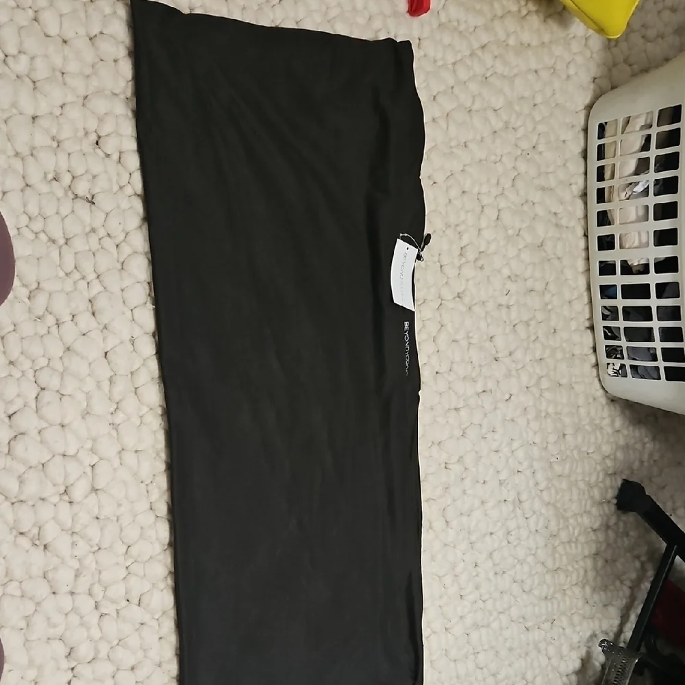 Beyond Yoga Black Scarf